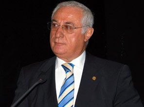 Yeni Kanadoğlu Sahnede!