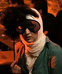 'Bakmayın siz türbanlı kızların...'