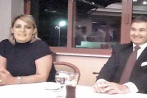 Komutanların eşleri birbirine girdi