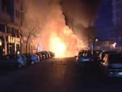 Sultanahmet'te peşpeşe patlamalar FLAŞ