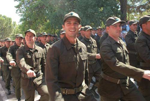 Kamuflajlı Emre Belözoğlu