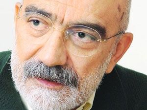 Ahmet Altan yine AK Parti'ye çaktı