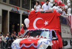 Yahudi Türklere izin vermedi