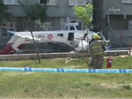 Askeri Uçak Mahalleye Düştü