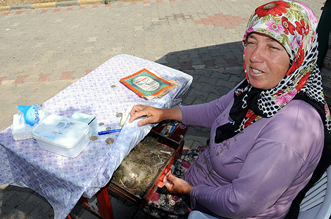 Bülbül Çekmecesine Yuva Yaptı