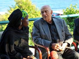 'Türk okulları önüne set çekilmiş enginlik'