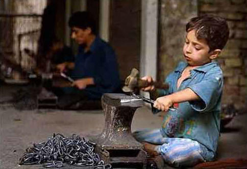 Her 100 çocuktan 19'u işçi