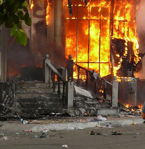 Kırgızistan'da olaylar kontrolden çıktı