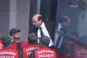 İlhan Cihaner tahliye edildi