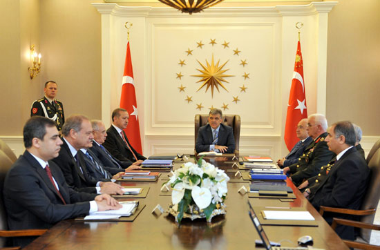 Cumhurbaşkanı Gül terfilere karşı