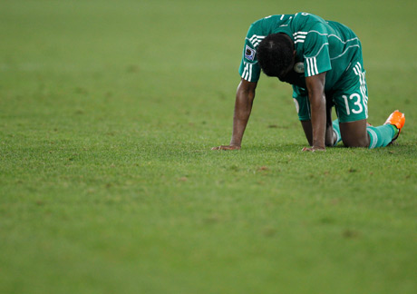 Nijerya'ya iki yıl ceza