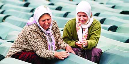 Hollandalı askerlere dava yolu