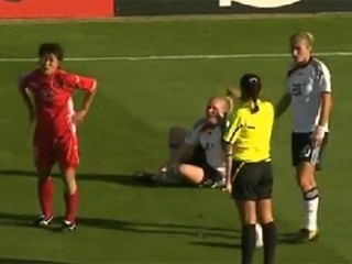 Dünyanın en şaşkın penaltısı - video