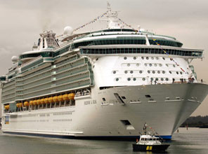 Kruvaziyerde skandal broşür