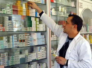 İlaç fiyatları düştü, devlet kâra geçti