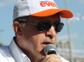 Erdoğan'ın helikopteri acil iniş yaptı