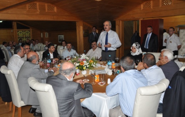 'Birileri meydanlara inmemizi istemiyor'