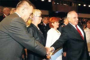 Saldıray Berk'in yüzüne bile bakmadı