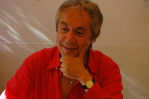 Erdoğan'ı Adolf Hitler'e benzetti