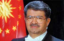 Özal suikastinde General parmağı