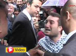 'One minute Sayın Cumhurbaşkanım'