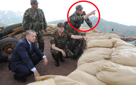 Bu paşaya biri dokunsun