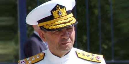 Özden Örnek'in ev casusları