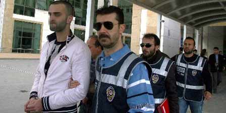 Glock'lu çete çökertildi