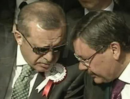 Erdoğan'ın önünde Gökçek'i Fırçaladı