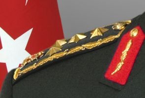 'Delikanlı Paşa aranıyor. Ücret dolgundur'