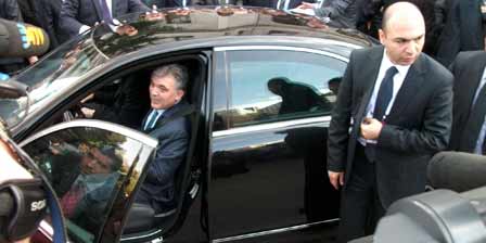 Erdoğan getirdi, Gül götürdü