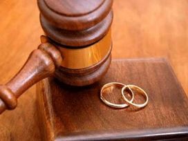 Evlilik kurumuna bir şeyler oluyor