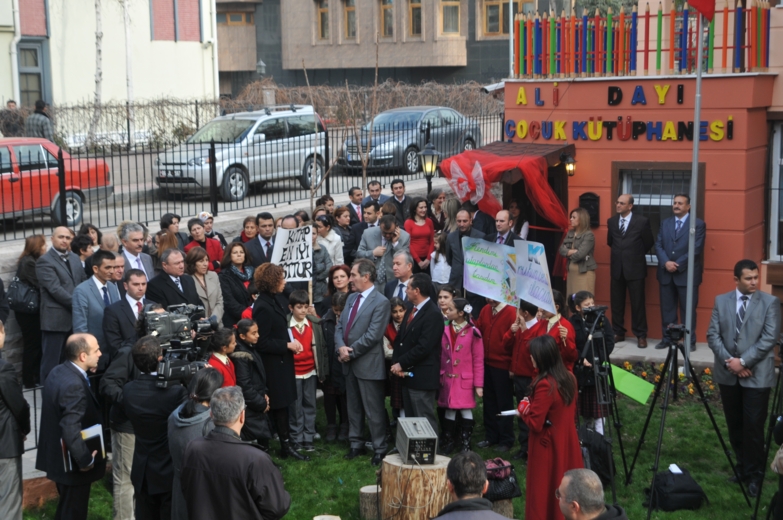 Ankara’nın İlk Modern Çocuk KÜTÜPHANESİ Açıldı