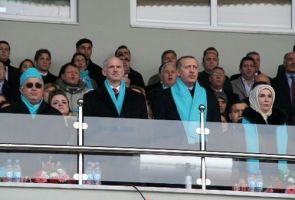 Erdoğan, Papandreu'yu fena çarptı!