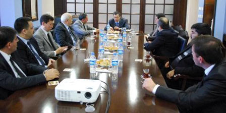 Kazakistan Büyükelçisi AOSB'ye hayran kaldı