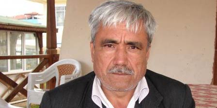 Şehit babasının acıyla yıkıldığı an