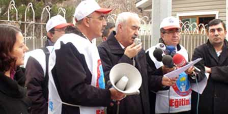 Eğitim-İş ve Eğitim-Sen'den özgürlüğe savaş