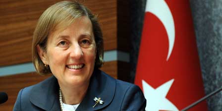 'Yuvaya Kitap Uçur' projesinde