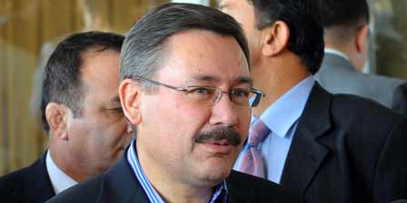 Gökçek, Twitter takipçileriyle buluştu