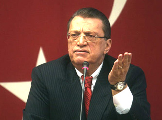 Erbakan'ı suçladı, cevap ağır oldu