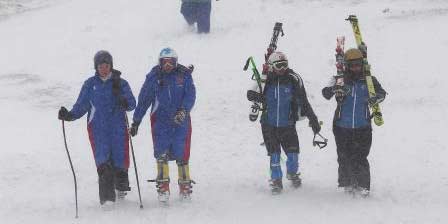 Erzurum'da kar yağışı müsabakaları erteletti