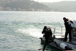 Yürürken Boğaz'a Düştü