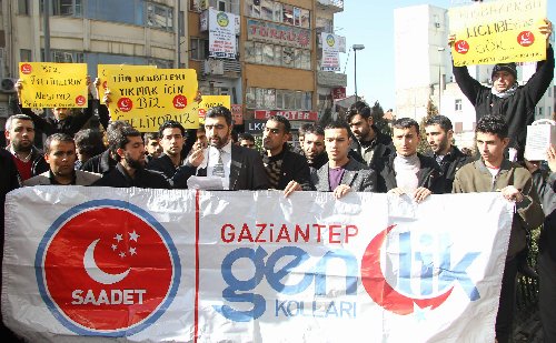 'Başbakan G.Antep'teki ucubeyi de Görsün'