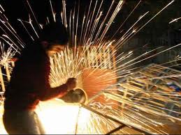 Sanayi üretimi bekleneni aştı