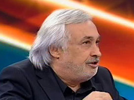 Gezen: 'Aynaya baktım salaklık gördüm'