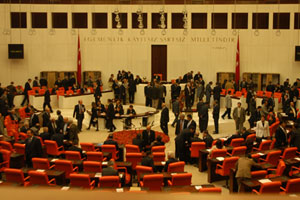 MHP, AK Parti'yi oyuna getirdi