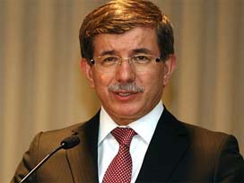 Davutoğlu'ndan Arap dünyasına domino yorumu