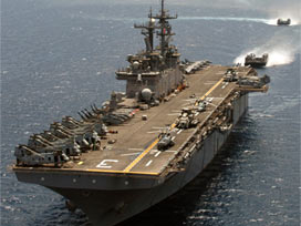 ABD savaş gemisi yüzlerce asker ile yaklaşıyor