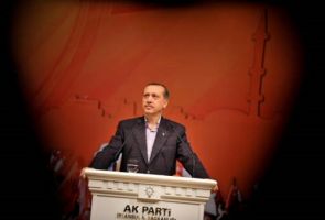 Böyle giderse AK Parti bitecek!