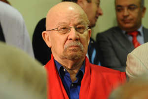 Yalçın Küçük’ü korkutan CD